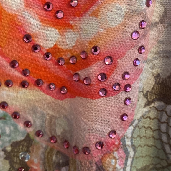 Lightweight Tunic with Asymmetrical Hem-1X - Picture 8 of 10